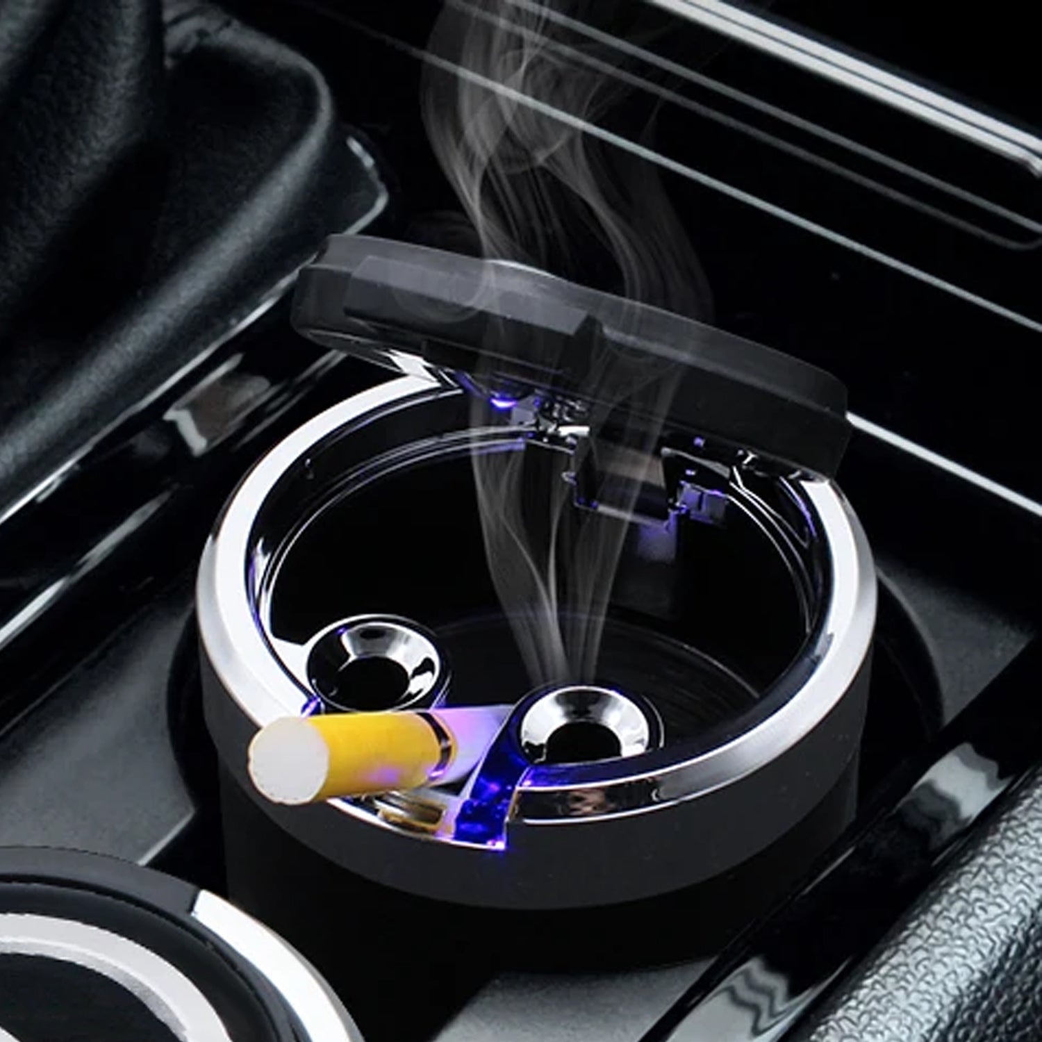 Portable Car Ashtray with Lid and Blue LED Light (1 Pc)