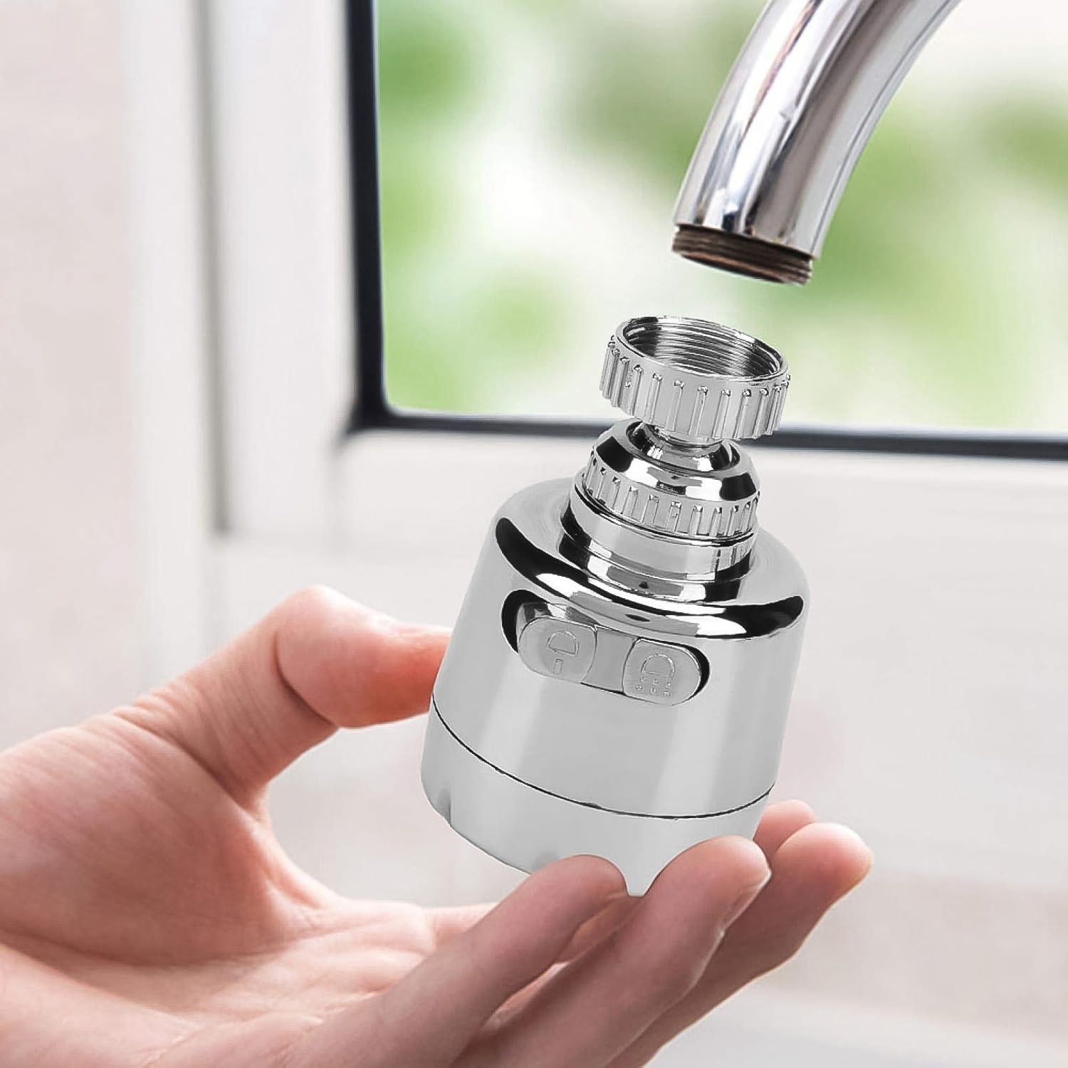 Plastic 360 Degree Rotating Water-Saving Faucet Sprayer Head (3.5 Inch)