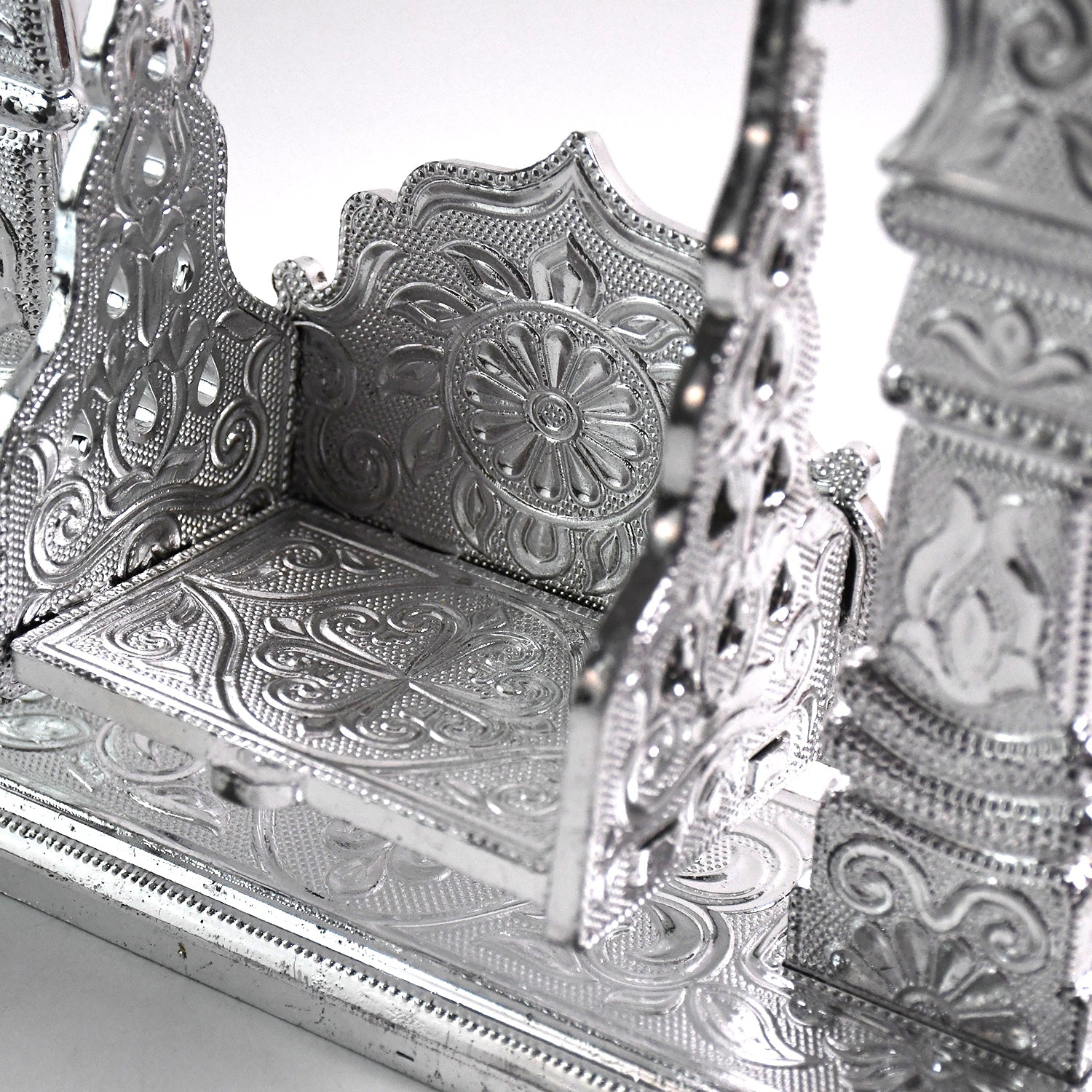 Shreeji Bal Gopal Jhula (1 Pc)