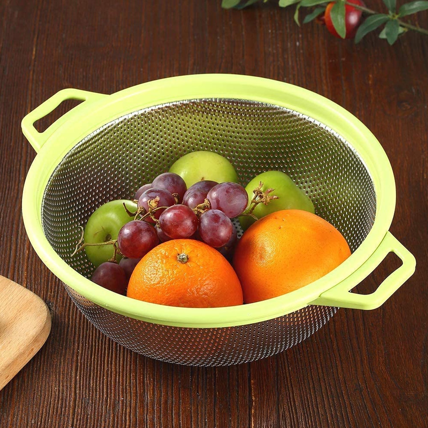 7147 Big Stainless Steel Colander with Handle, Large Metal Mesh Basket Strainer for Pasta, Spaghetti, Berry, Veggies, Fruits,  Kitchen Food Colander, Dishwasher Safe (1 pc )