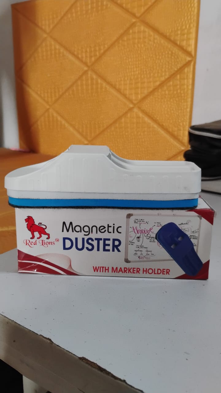 Magnetic Duster With Marker Holder (1 Pc)