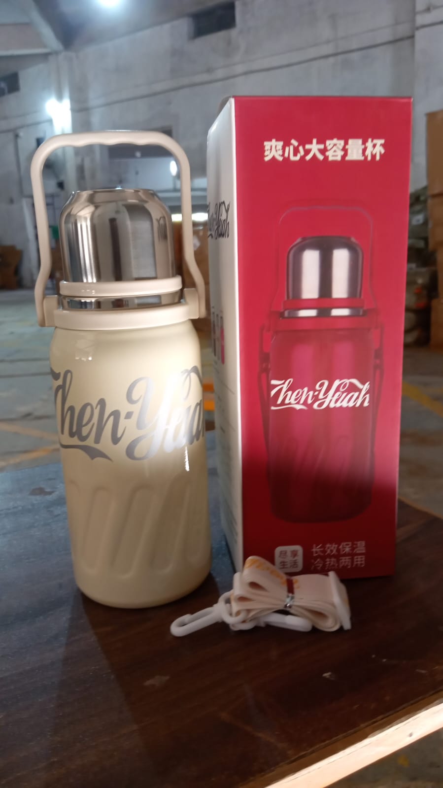 13040 Stainless Steel Vacuum Insulated Water Bottle | Leak Proof Flask for Tea Coffee | Reusable Water Bottle with Hanging Strap | Bottle for Hot & Cold Drinks Wide Mouth Water Flask (900 ML)
