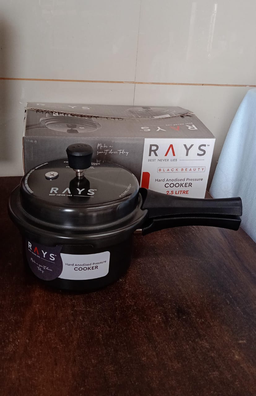 Aluminium Rays Black Beauty Pressure Cookers With Outer Lid (2.5 Litres)